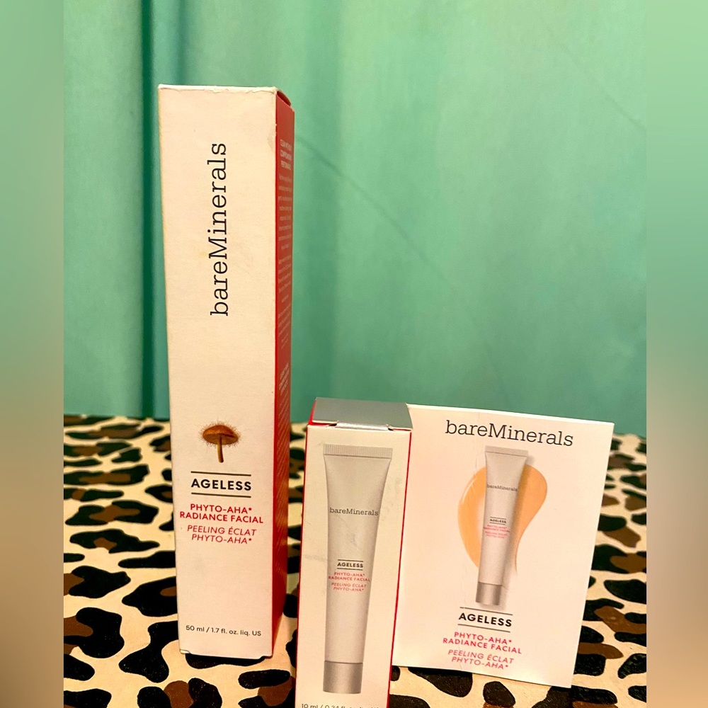 bareMinerals AGELESS PHYTO-AHA*
RADIANCE FACIAL
